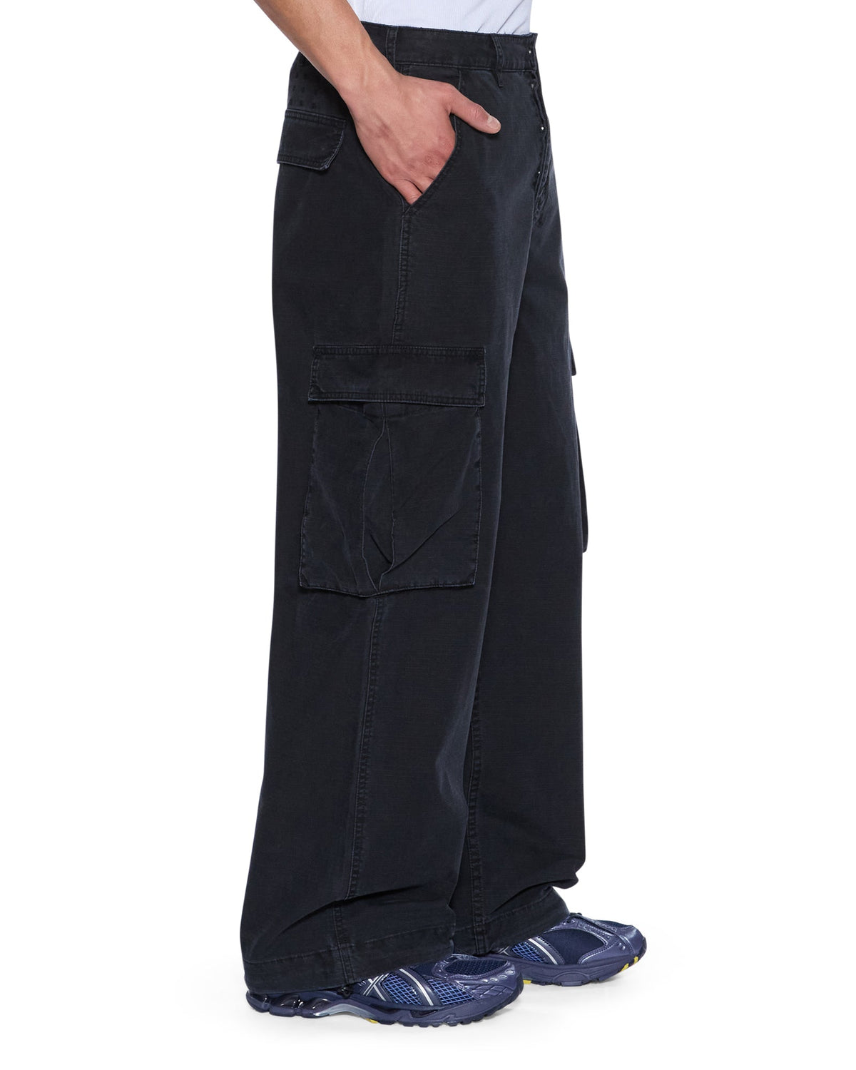 Mens Maxx Fugitive Cargo Worn Black Oversized Pants - Black