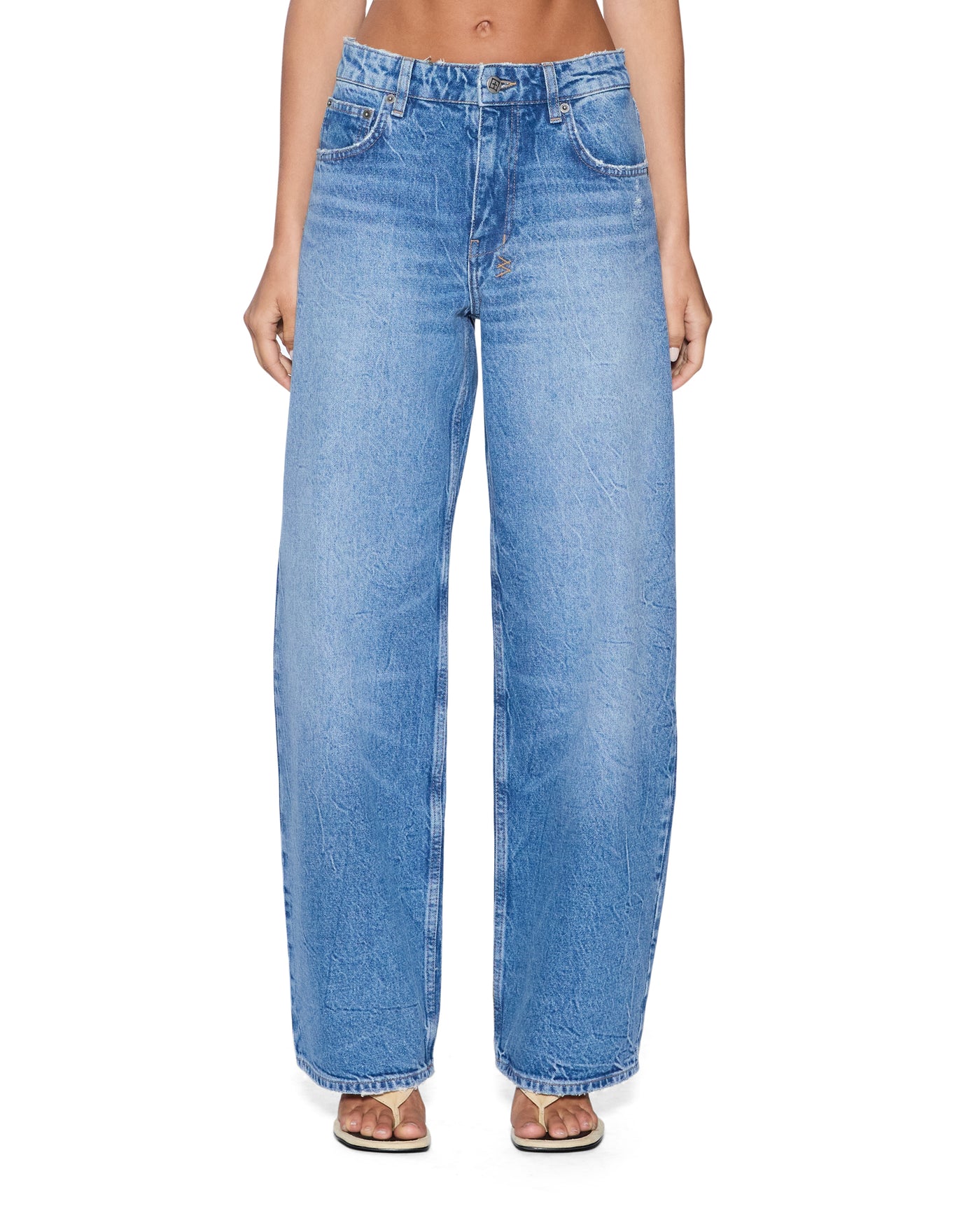 STRAIGHT JEANS