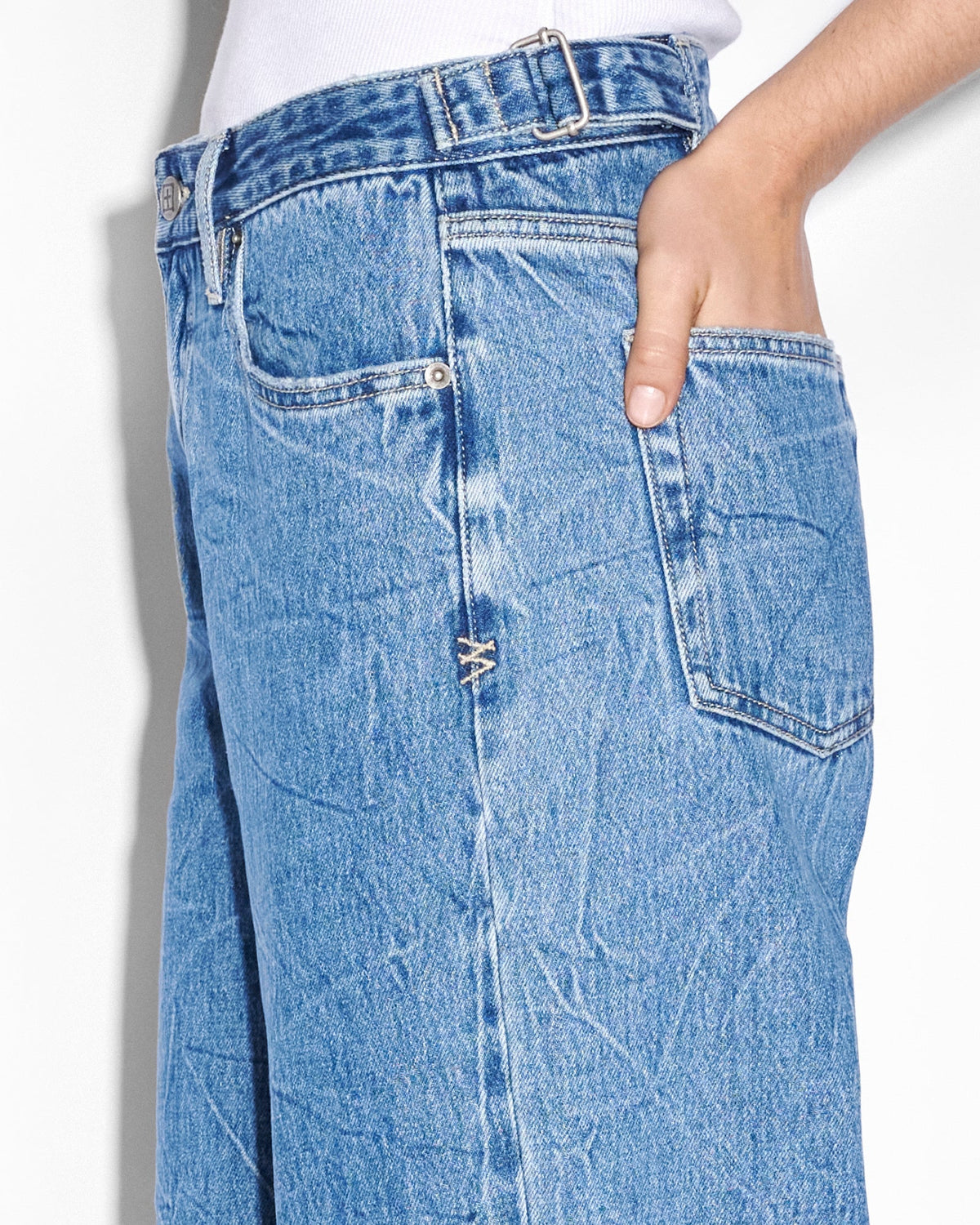 Womens Low Rider Ramble Trashed Baggy Denim Jeans - Denim