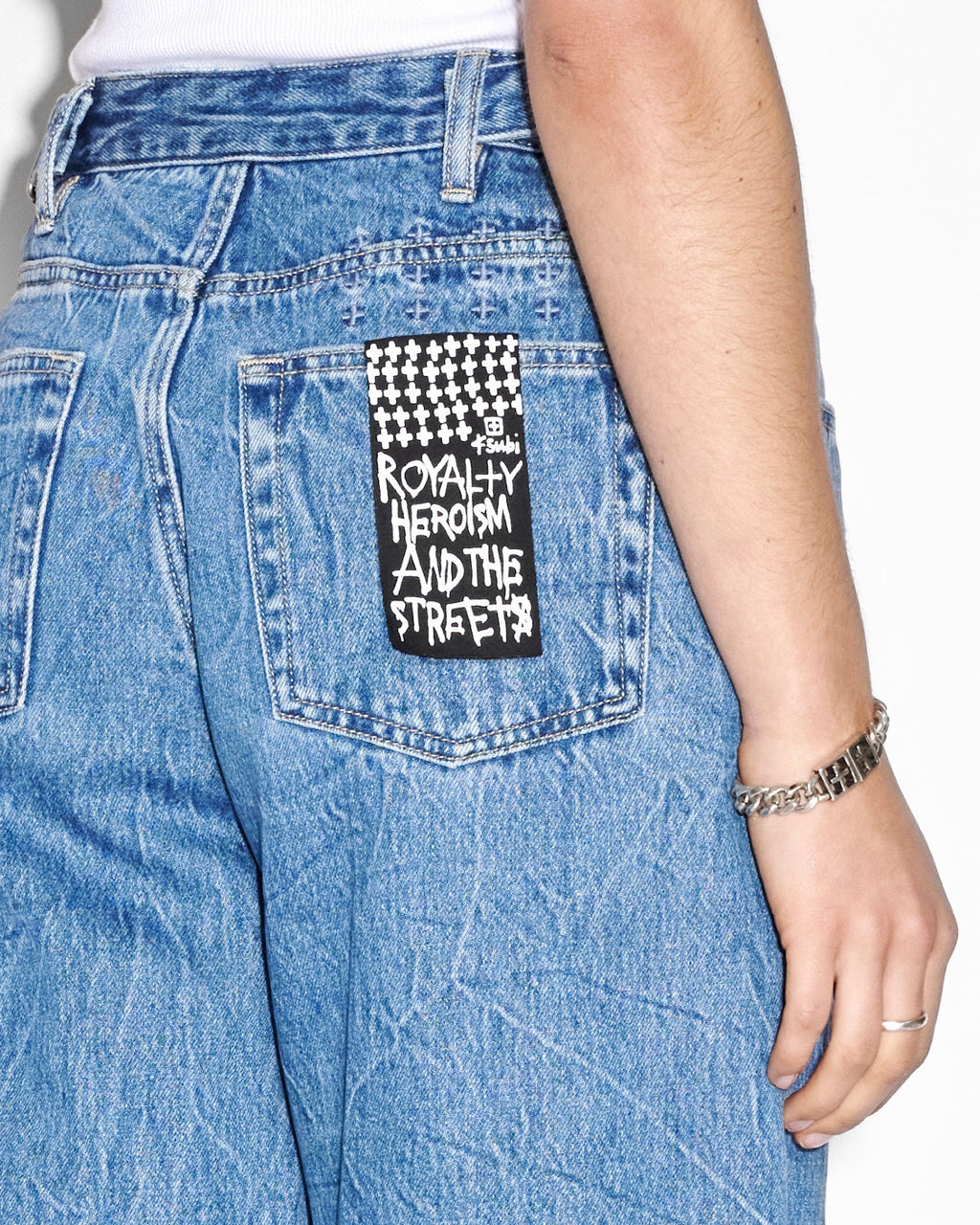 Womens Low Rider Ramble Trashed Baggy Denim Jeans - Denim