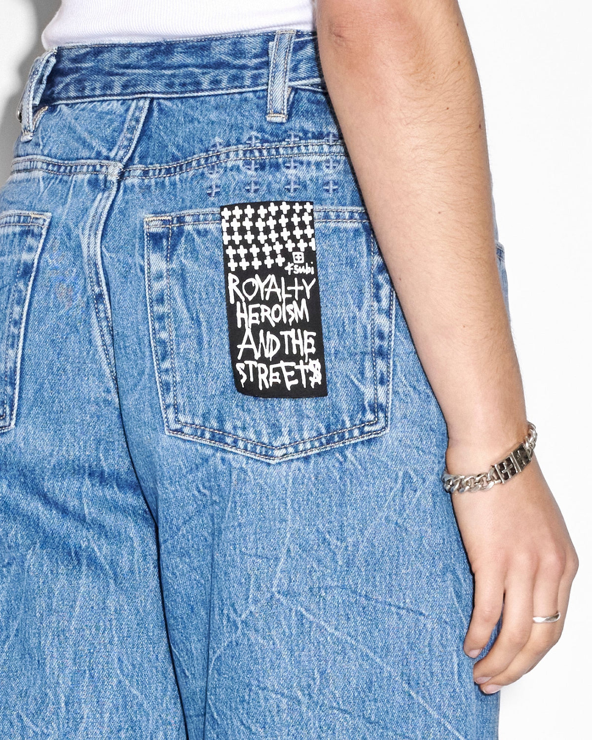 Womens Low Rider Ramble Trashed Baggy Denim Jeans - Denim
