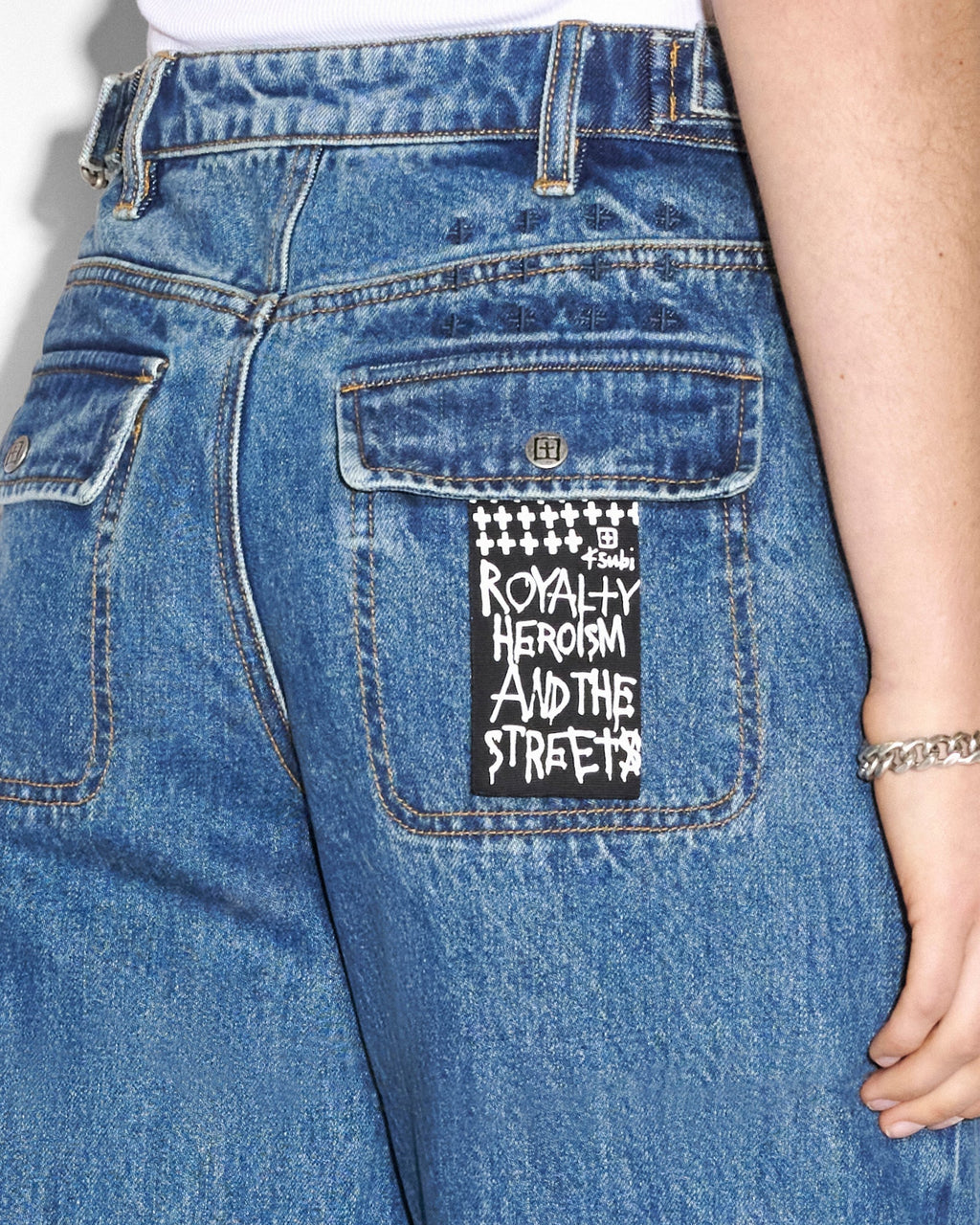 Womens Low Rider Recall Cargo Baggy Denim Jeans - Denim