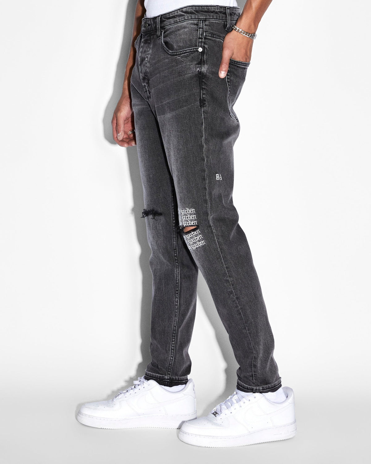 Mens Wolfgang Rose Garden Tapered Denim Jeans - Black