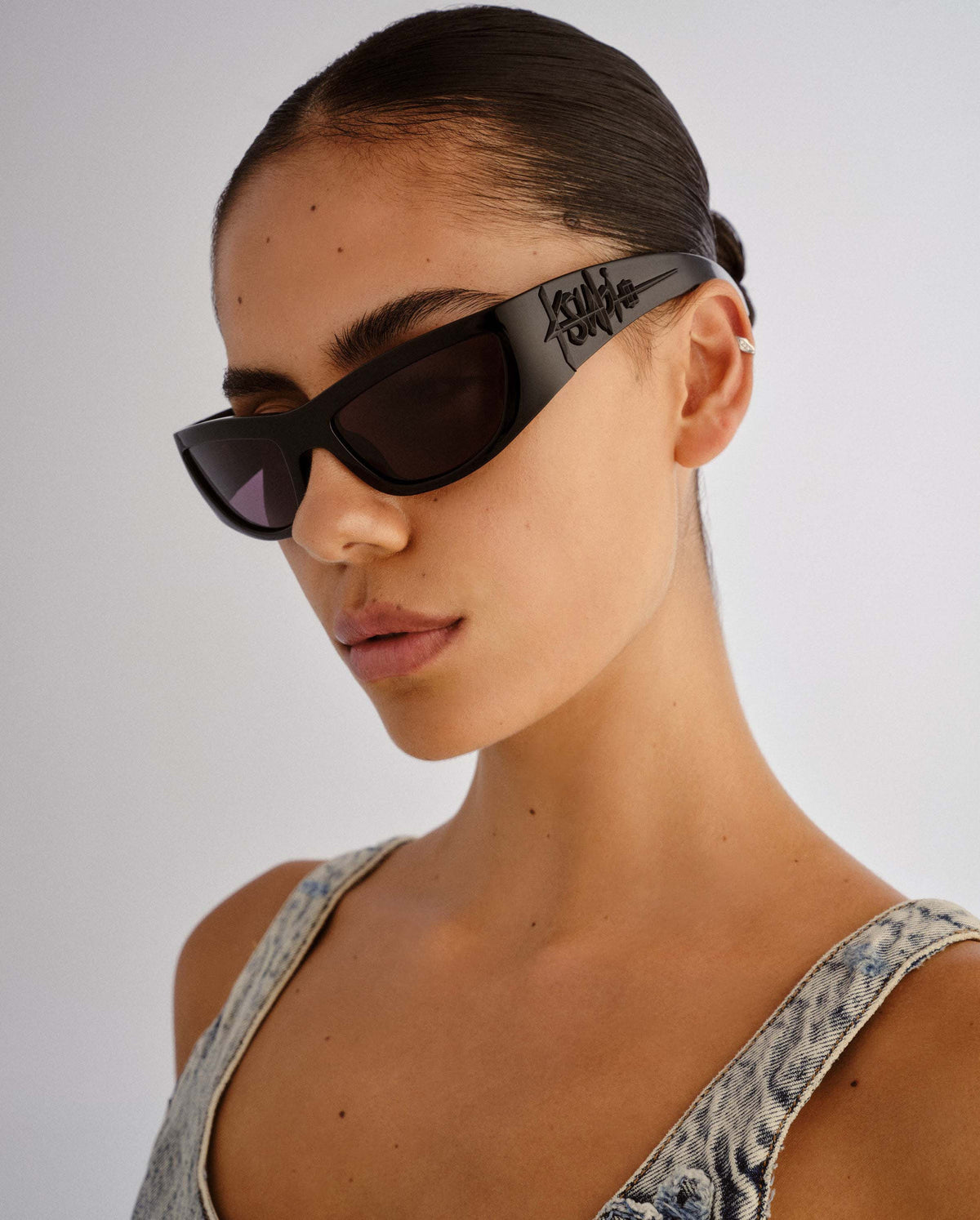 Sloane Sunglasses Black Eyewear - Black