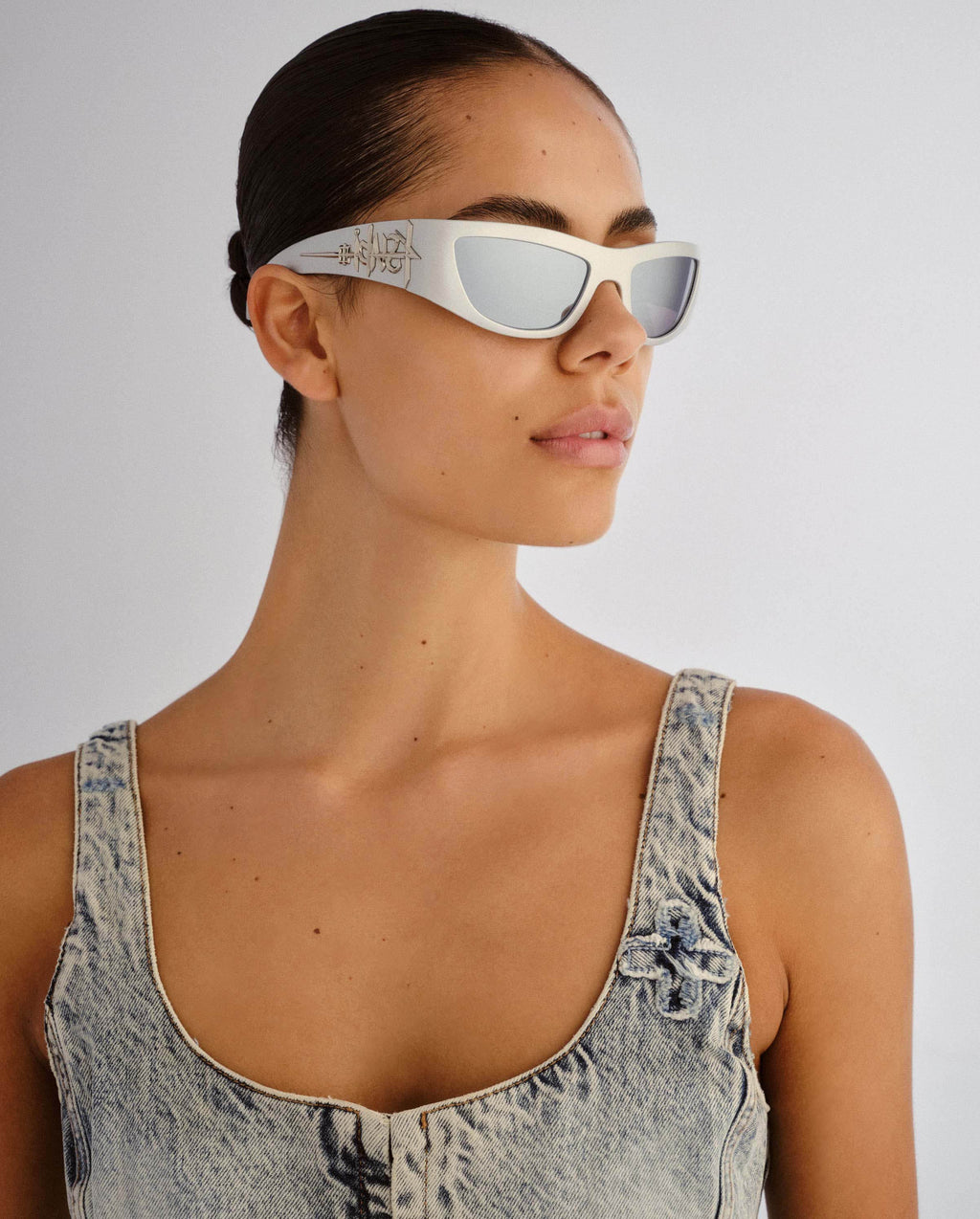 Sloane Sunglasses Metallic Chrome Eyewear - Silver