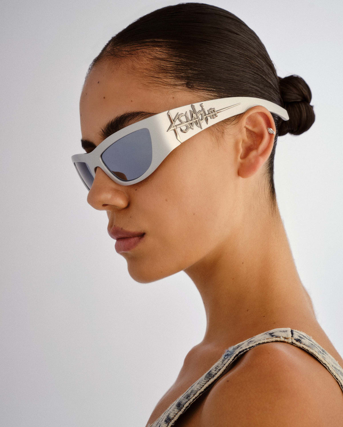 Sloane Sunglasses Metallic Chrome Eyewear - Silver