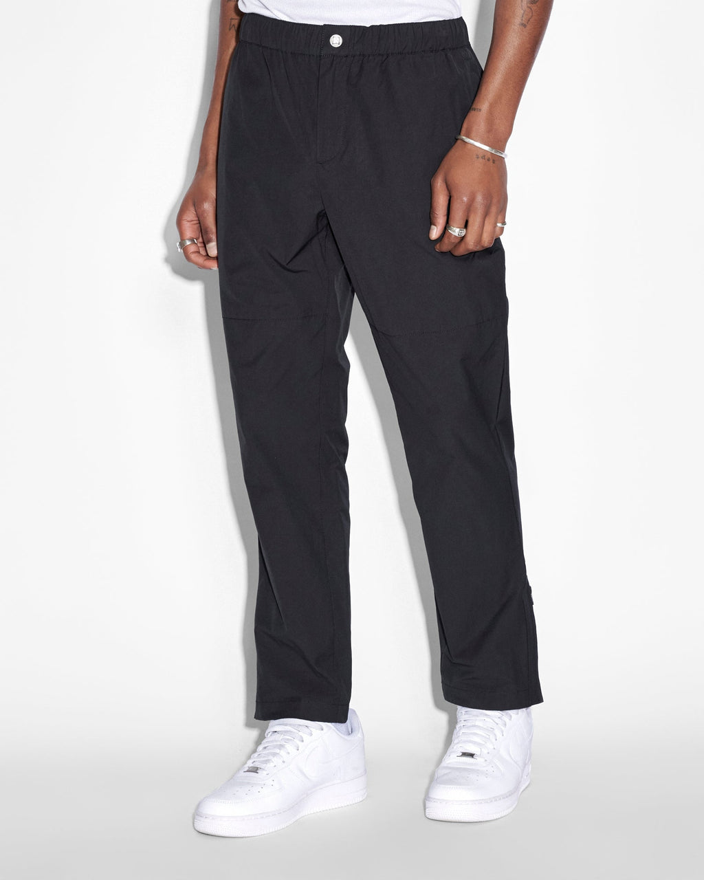 Mens Axiom Pant Jet Black Relaxed Tapered Pants - Black