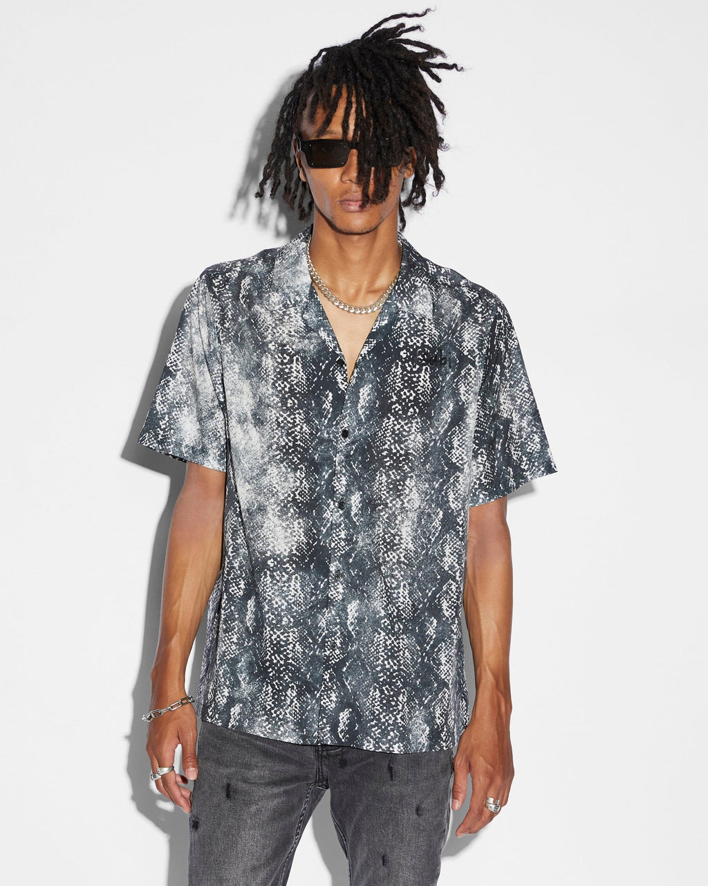 Mens Mamba Resort Ss Shirt Black Regular Shirts - Black
