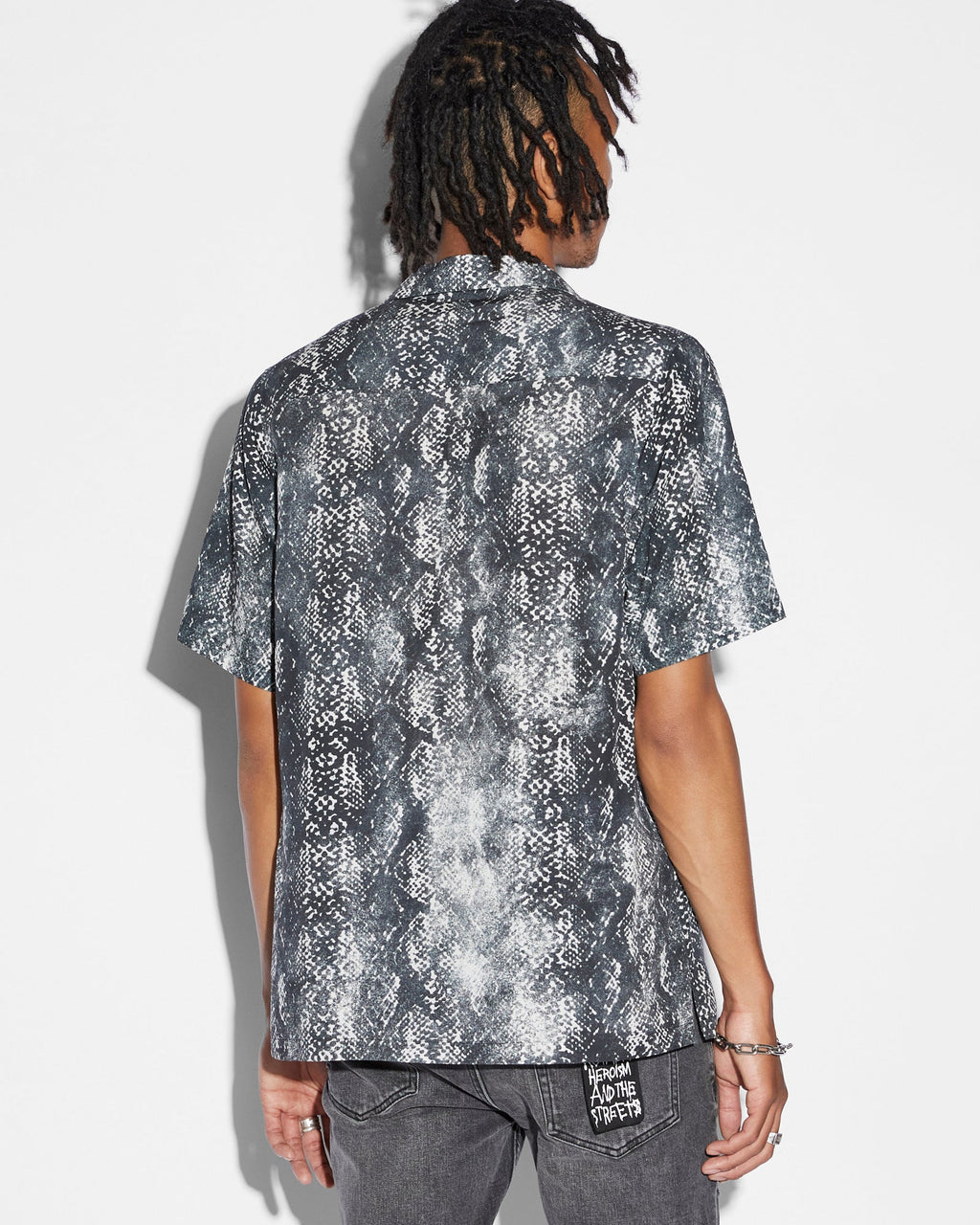 Mens Mamba Resort Ss Shirt Black Regular Shirts - Black