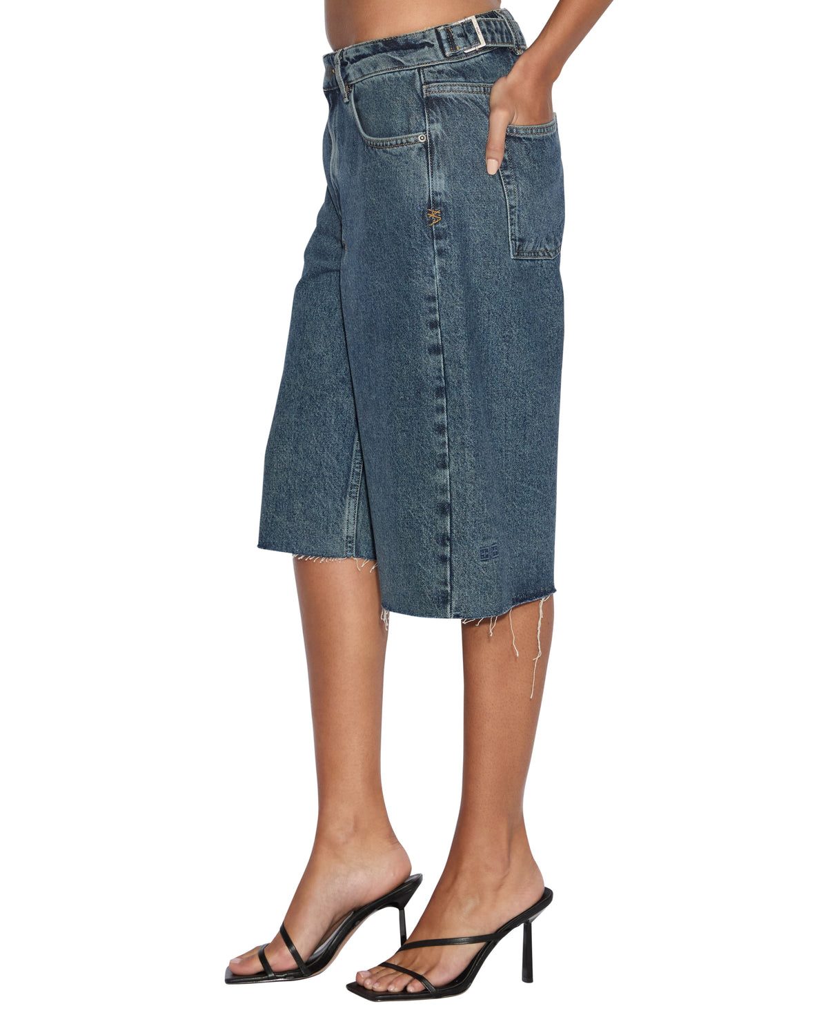 Womens Low Rider Short Subway Relaxed Walkshorts - Denim