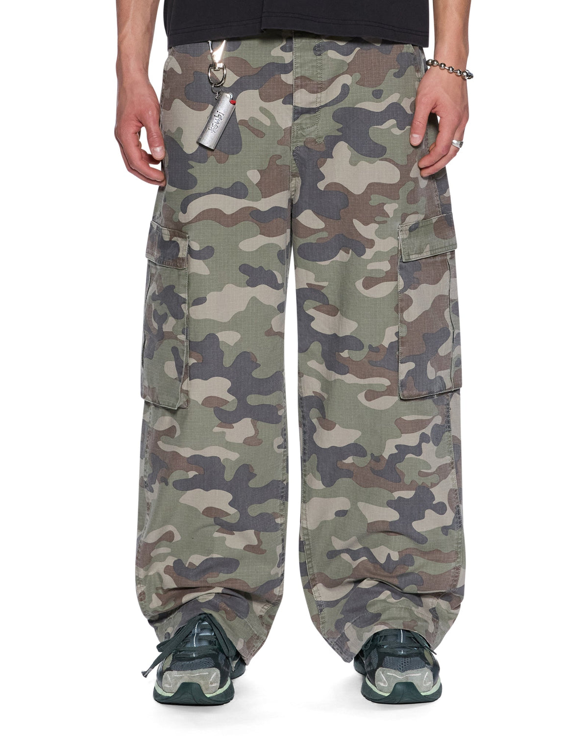 Mens Maxx Fugitive Cargo Kammo Oversized Pants - Green